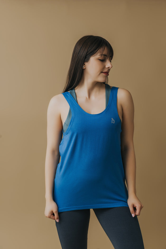 Polera con espalda abierta