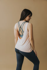 Polera con espalda abierta