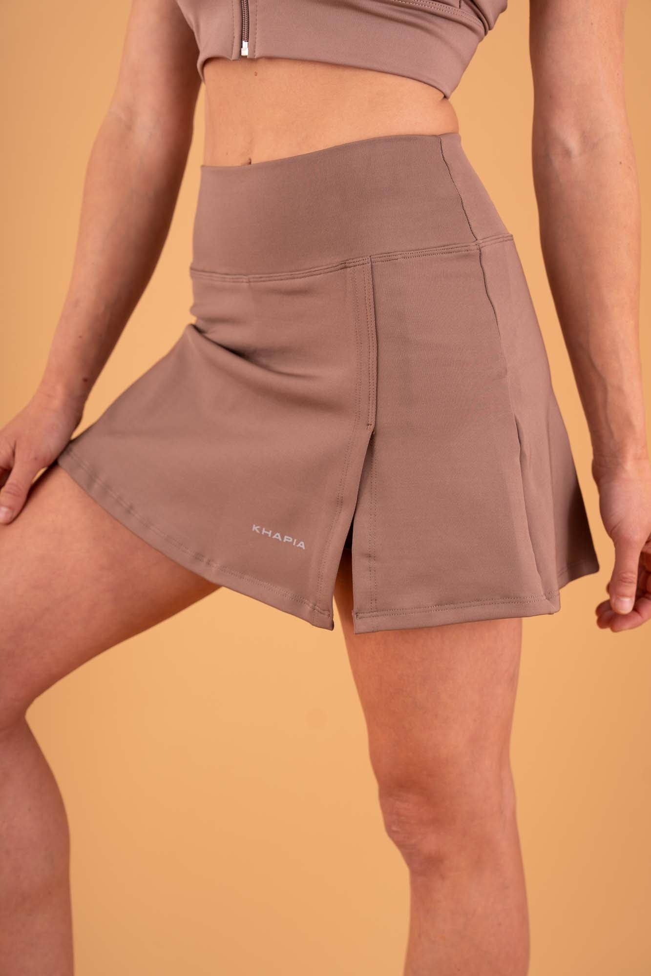 Falda short abertura lateral