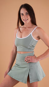 Falda short abertura lateral