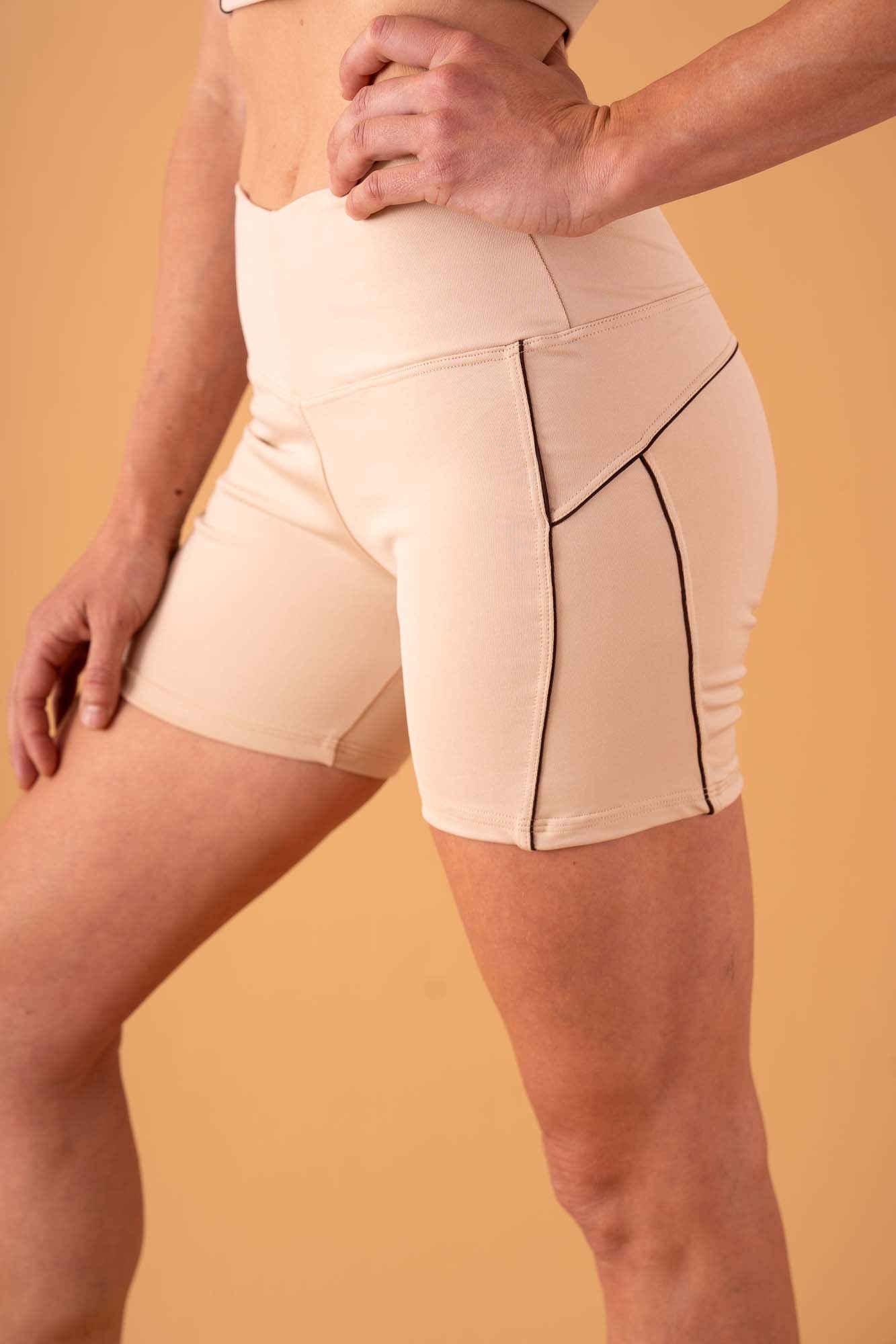 Short con líneas