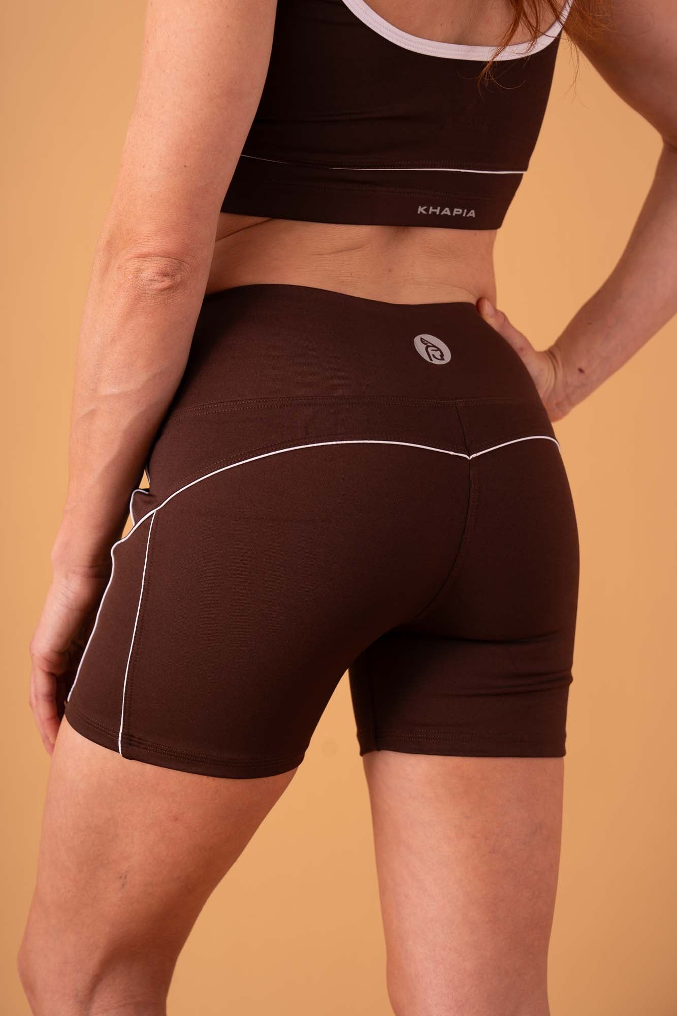 Short con líneas