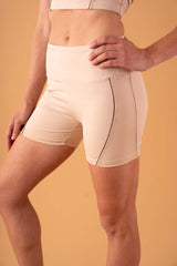 Short sin costura con líneas