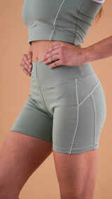 Short con líneas
